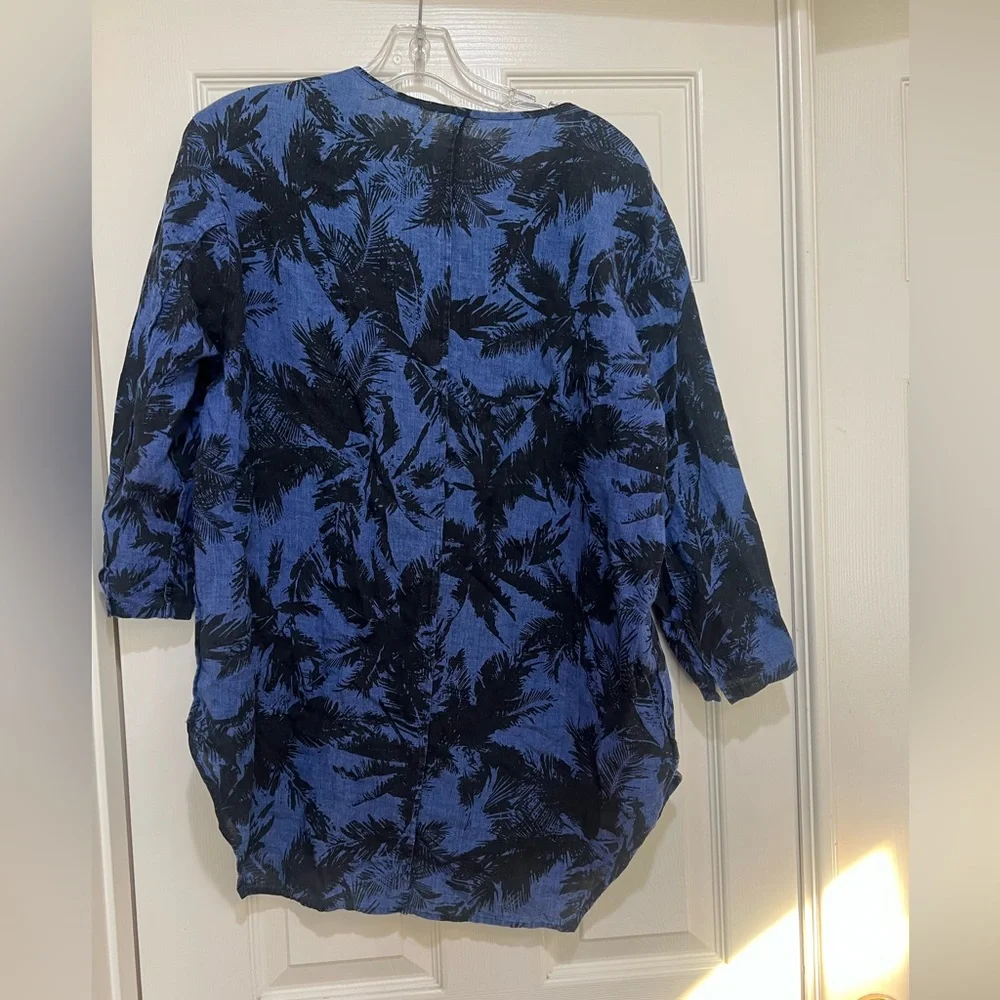 ATTACHMENT by Kazuyuki‎ Kumagai Linen Cotton Hawaiian Floral Blouse top. Medium
